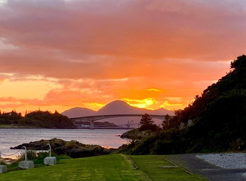 Lochalsh Hotel With Views To The Beautiful Isle Of Skye Kyle of Lochalsh Exteriör bild