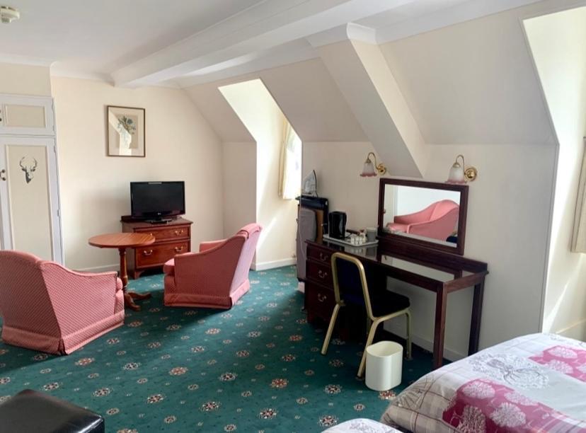 Lochalsh Hotel With Views To The Beautiful Isle Of Skye Kyle of Lochalsh Exteriör bild